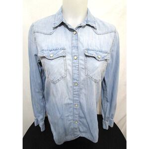 Vtg. Y2K Gap Light Blue Western Pearl Snap Denim Shirt Women Sz M